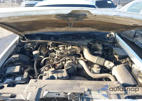 2000 Mercury Grand Marquis Ls из США, поврежденный, VIN 2MEFM75W8YX671450